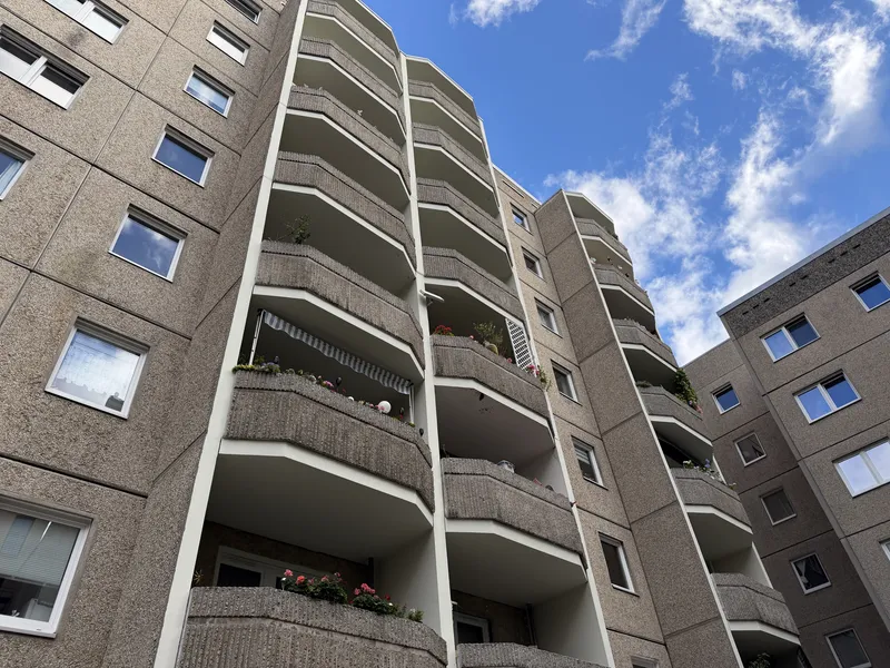 3-Zimmer-Wohnung in Mitte mit Balkon — photo 1